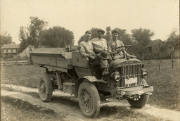 Dump truck, 1922