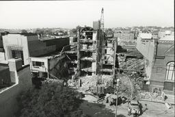 Willingtown Square, 1975-1976