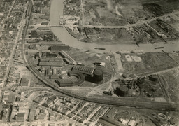 Christina River waterfront, ca. 1950