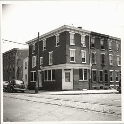 Exterior view, office of Dr. L. Douglas Giles at 858 Poplar St., Wilmington, Delaware, 1940.