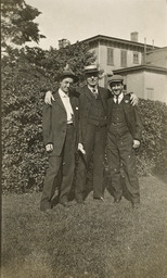 Pyle, Howard with Stanley Arthurs and Harold Brett, 1907