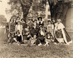 Wilmington High School drama group, 1915