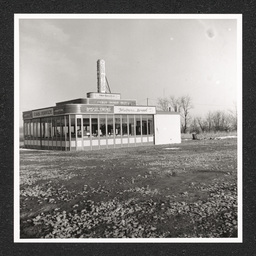 Exterior view of Zenbie's Diner