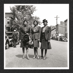 Big August Quarterly, three women pose, August 27, 1939