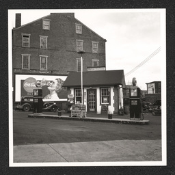  White's Quick Service Station 828 Walnut St., exterior view, February 23, 1938