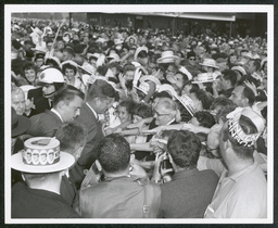 John F. Kennedy Campaign, Kennedy with crowd in Delaware, 1960