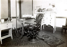 Dentist's office, exam room, ca. 1900