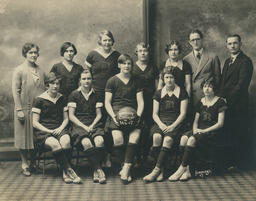 Women's basketball team at Beacom College, ca. 1927