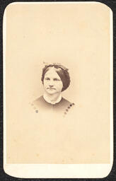 Carte de visite, Woman with Hairbow, front