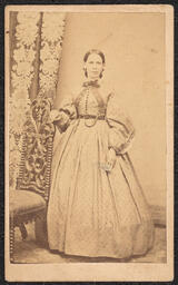 Carte de visite, Woman in Patterned Dress, front
